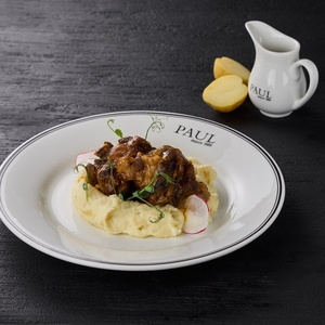 Бычий хвост с картофельным пюре